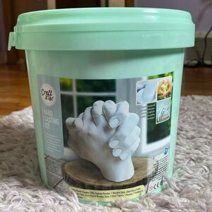 Hand casting kit, make a beautiful sculpture to preserve your bond forever 🩵